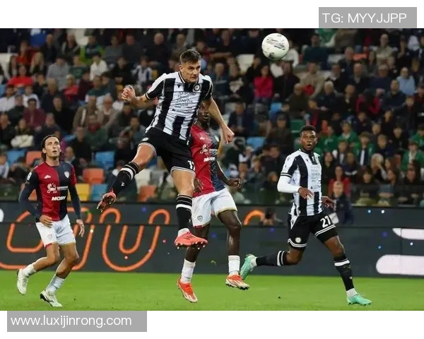 AC米兰主场大胜卡利亚里三球零封展现强大实力